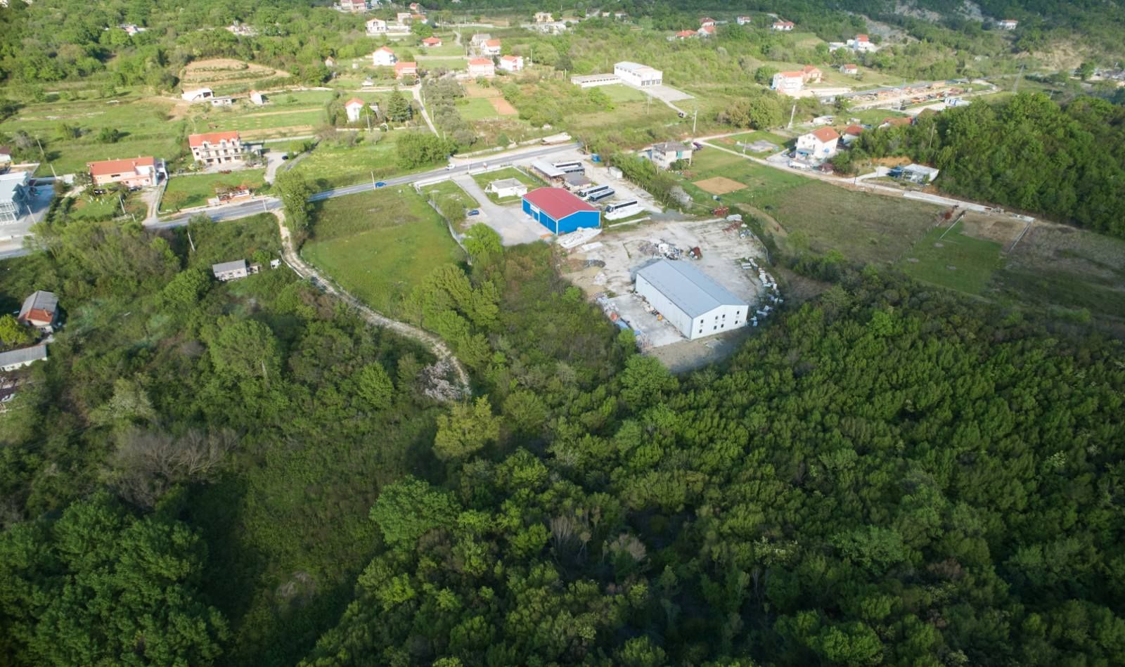 Na prodaju gradjevinski plac 2483m2,Radanovići (Kotor) - Amfora Real Estate