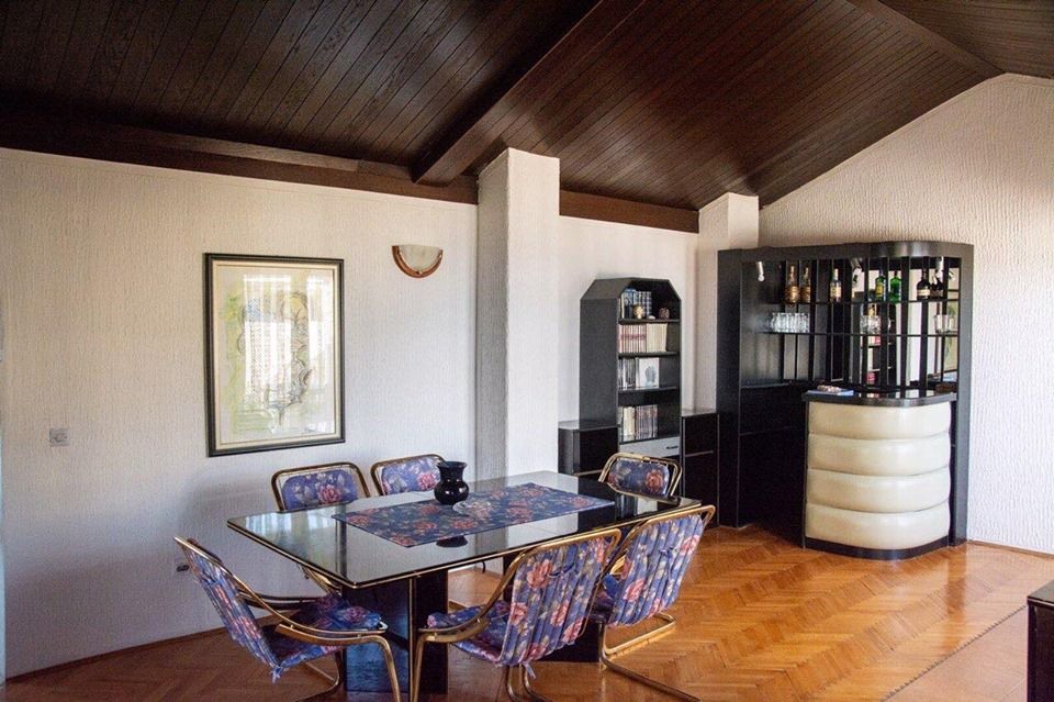 Trosprata kuća sa panoramskim pogledom na more,na ekskluzivnoj lokaciji,Sveti Stefan (Budva) - Amfora Real Estate