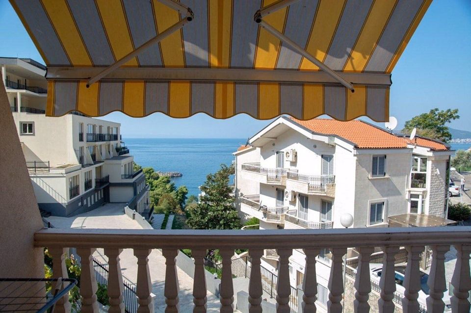 Trosprata kuća sa panoramskim pogledom na more,na ekskluzivnoj lokaciji,Sveti Stefan (Budva) - Amfora Real Estate