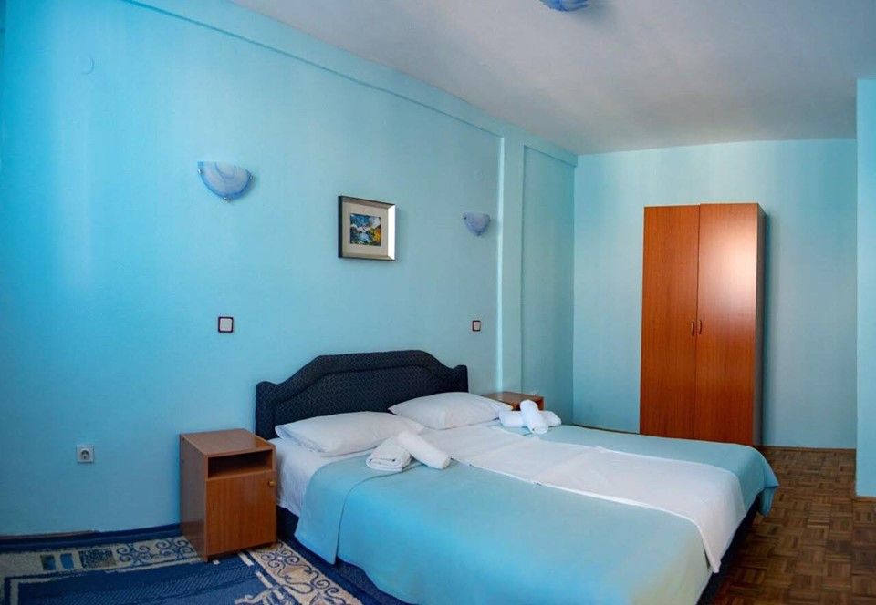 Trosprata kuća sa panoramskim pogledom na more,na ekskluzivnoj lokaciji,Sveti Stefan (Budva) - Amfora Real Estate