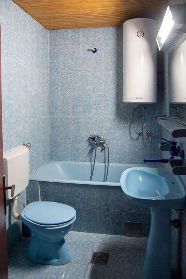 Trosprata kuća sa panoramskim pogledom na more,na ekskluzivnoj lokaciji,Sveti Stefan (Budva) - Amfora Real Estate