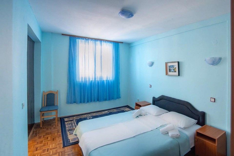 Trosprata kuća sa panoramskim pogledom na more,na ekskluzivnoj lokaciji,Sveti Stefan (Budva) - Amfora Real Estate