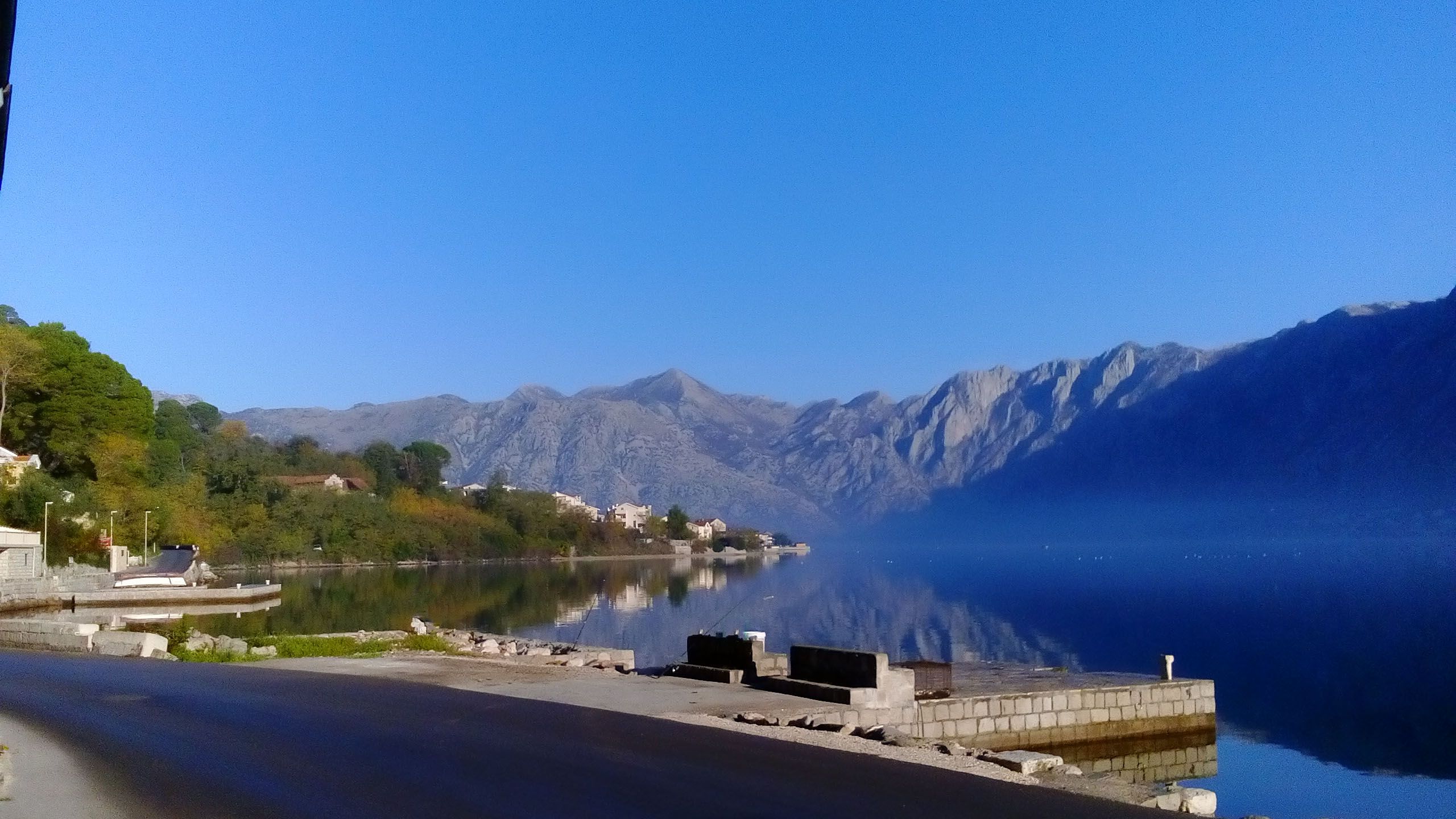 Kamena kuća 54m2 na 30 metara od obale u naselju Muo-Kotor. - Amfora Real Estate