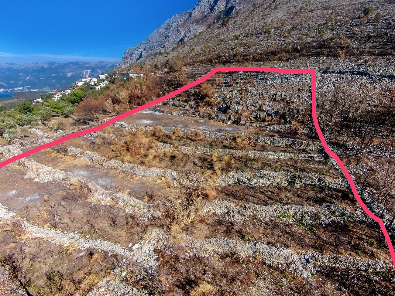 Plac 2550m2 sa otvorenim pogledom na more i idejnim projektom za hotel i vilu, Reževići. - Amfora Real Estate