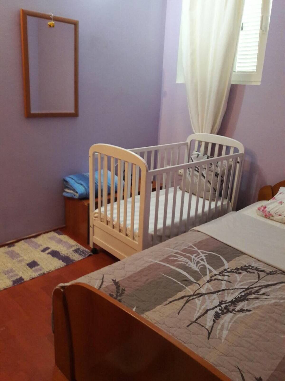 Jednosoban apartman sa velikom terasom i panoramskim pogledom,na samo 3 minuta od mora,Sveti Stefan-Budva  (NA DUZI PERIOD) - Amfora Real Estate