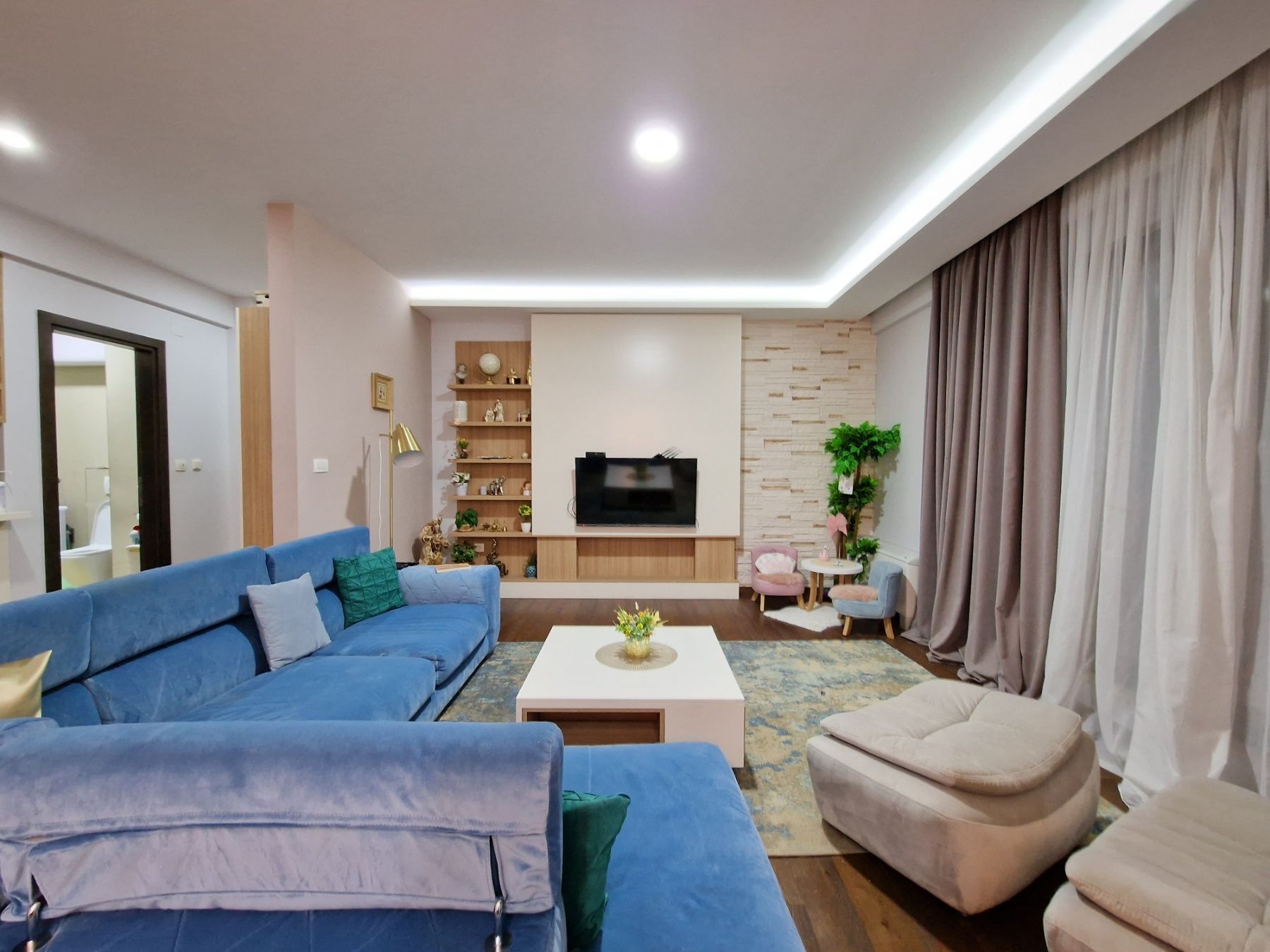 Luksuzan penthouse 176m2 sa panoramskim pogledom na more i grad,na ekskluzivnoj lokaciji Bulevar-Budva.(300 metara od mora) - Amfora Real Estate