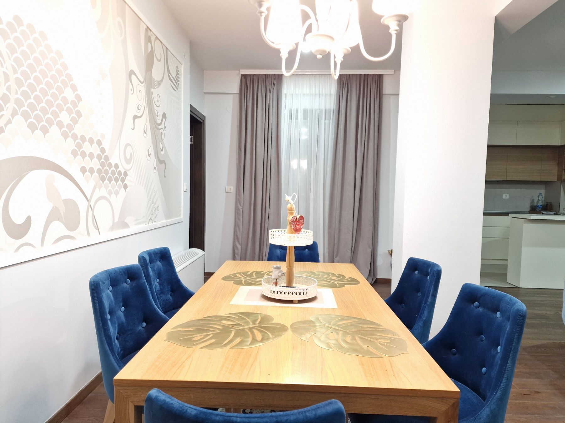 Luksuzan penthouse 176m2 sa panoramskim pogledom na more i grad,na ekskluzivnoj lokaciji Bulevar-Budva.(300 metara od mora) - Amfora Real Estate