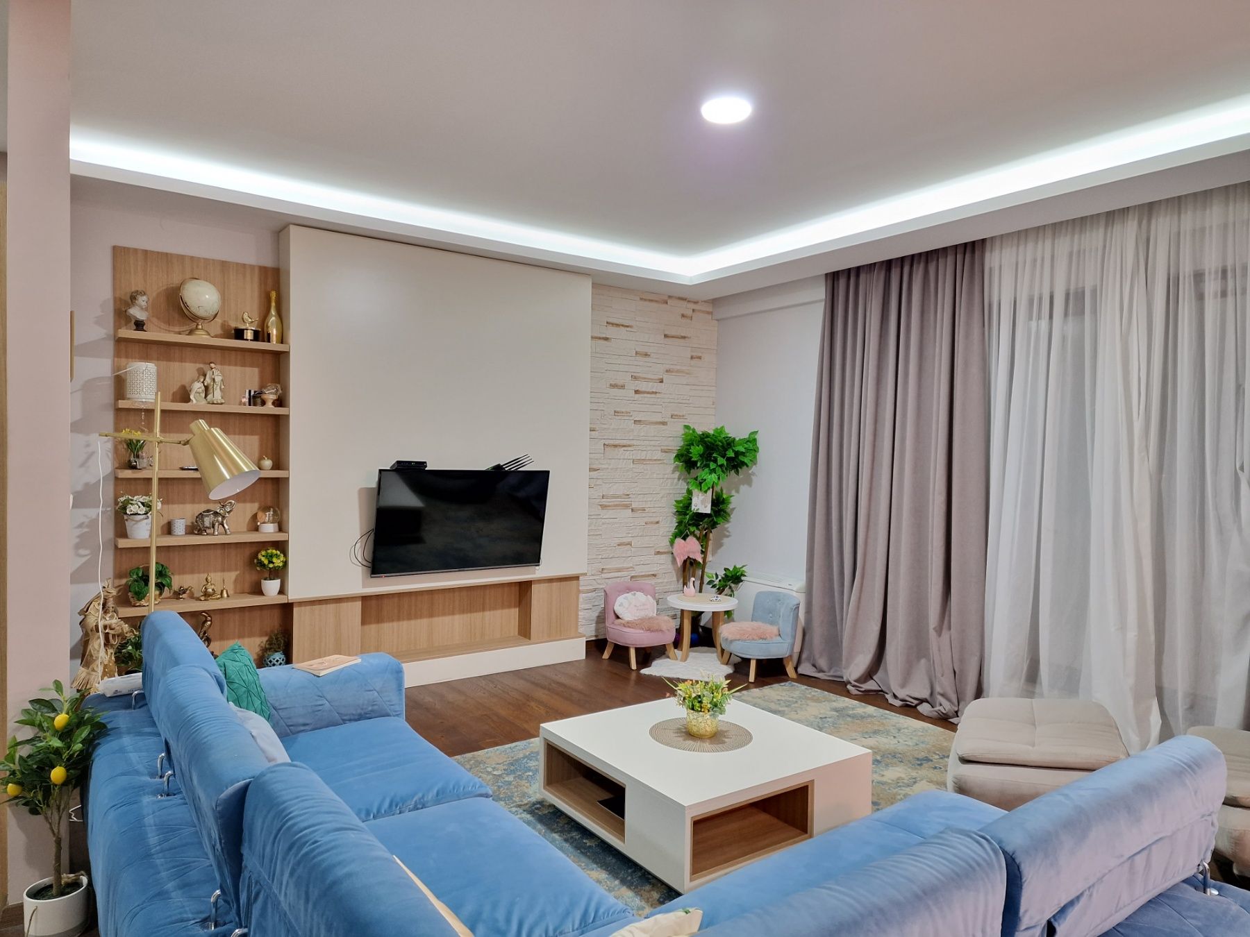 Luksuzan penthouse 176m2 sa panoramskim pogledom na more i grad,na ekskluzivnoj lokaciji Bulevar-Budva.(300 metara od mora) - Amfora Real Estate