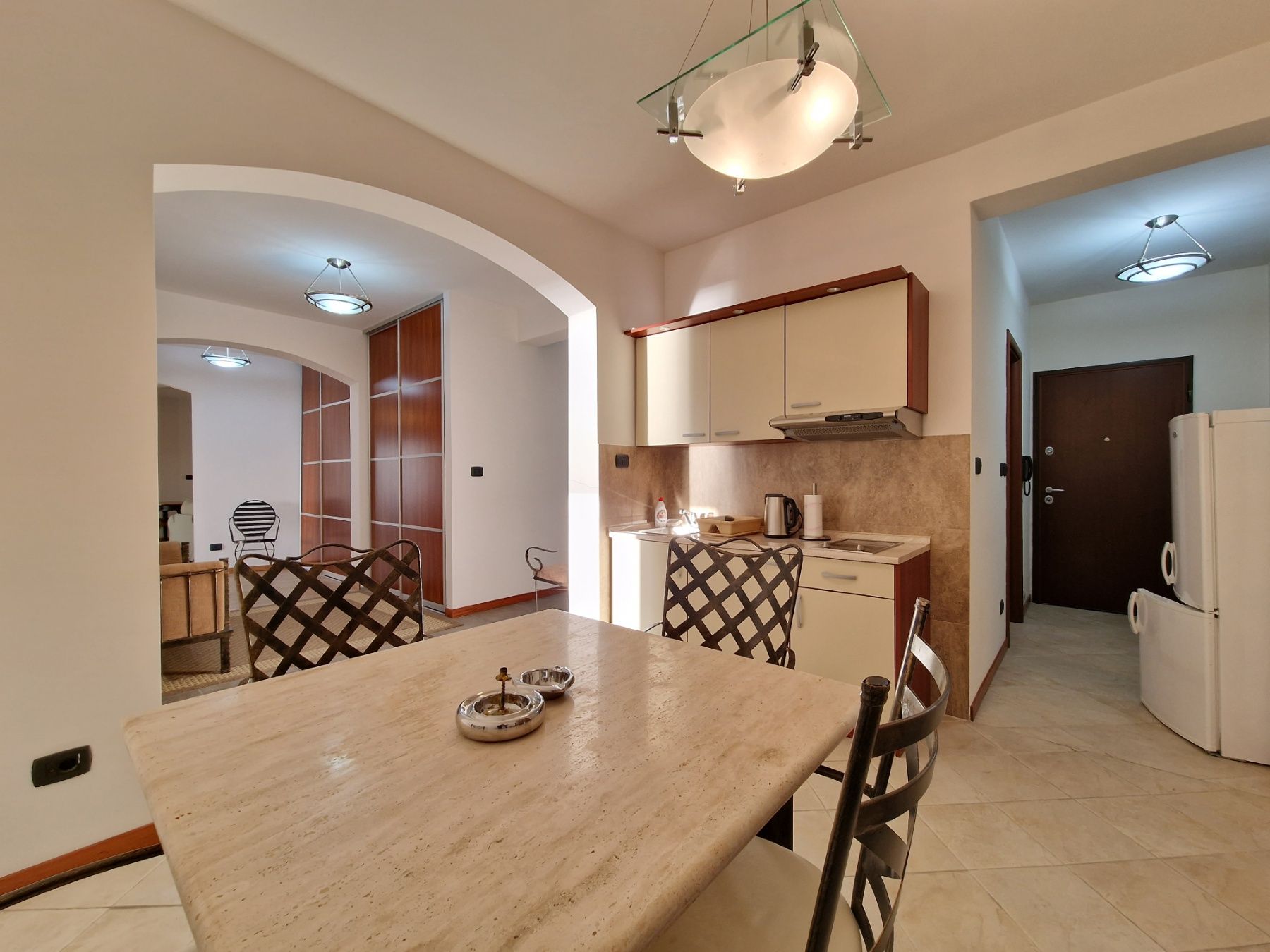 Rafailovići,luksuzan dvosoban stan 163m2 sa panoramskim pogledom, na samoj obali mora. - Amfora Real Estate