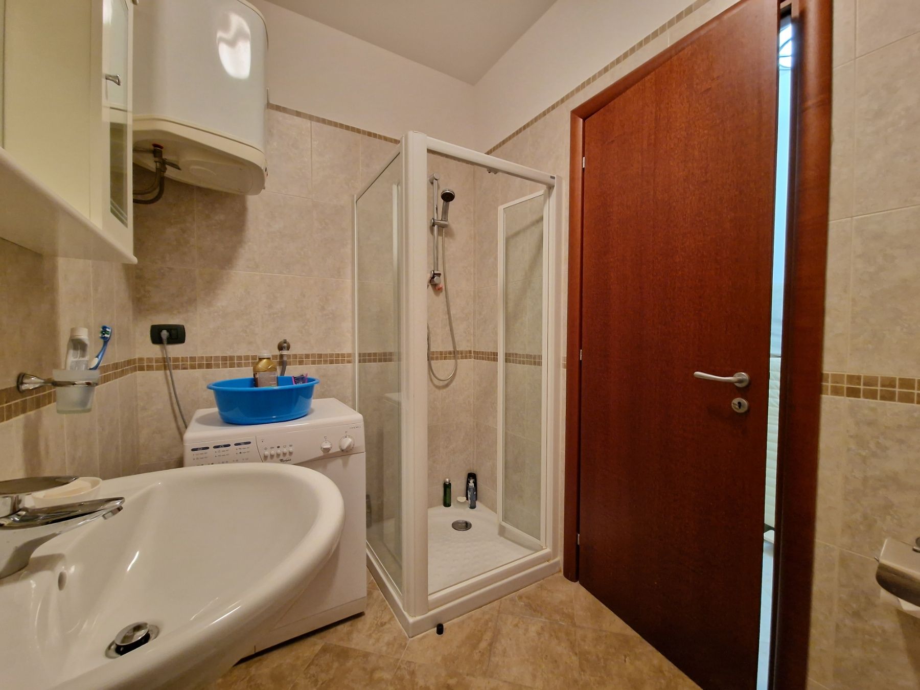 Rafailovići,luksuzan dvosoban stan 163m2 sa panoramskim pogledom, na samoj obali mora. - Amfora Real Estate