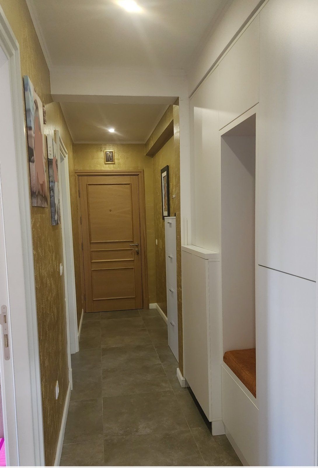 Nov luksuzan četvorosoban stan 105m2 sa dva garažna mesta,jednim parking mestom na fenomenalnoj lokaciji u novom naselju Kava u Tivtu. - Amfora Real Estate