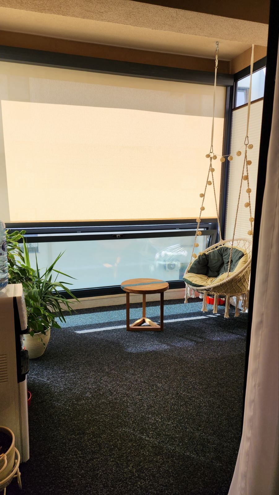 Nov luksuzan četvorosoban stan 105m2 sa dva garažna mesta,jednim parking mestom na fenomenalnoj lokaciji u novom naselju Kava u Tivtu. - Amfora Real Estate