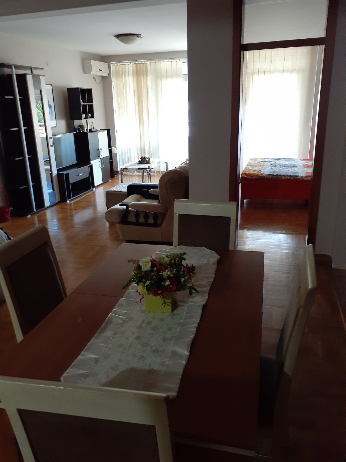 Jednosoban namešten stan 56m2 na odlicnoj lokaciji,kod nove osnovne škole,Rozino-Budva. - Amfora Real Estate