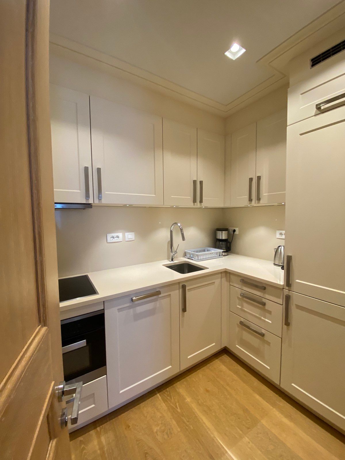 Tivat, Porto Montenegro – Jednosoban luks stan s pogledom na more, objekat Ksenija - Amfora Real Estate