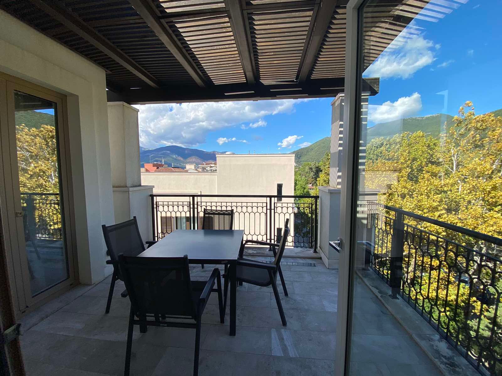 Tivat, Porto Montenegro – Jednosoban luks stan 75m2 s pogledom na more, objekat Ksenija - Amfora Real Estate