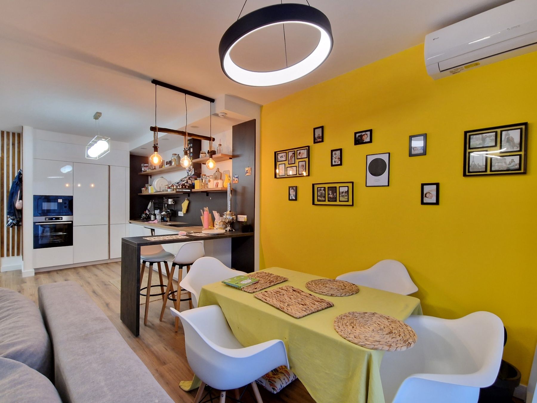 Luksuzan trosoban penthouse 105m2 plus 220m2 terasa sa panoramskim pogledom na more i grad, - Amfora Real Estate