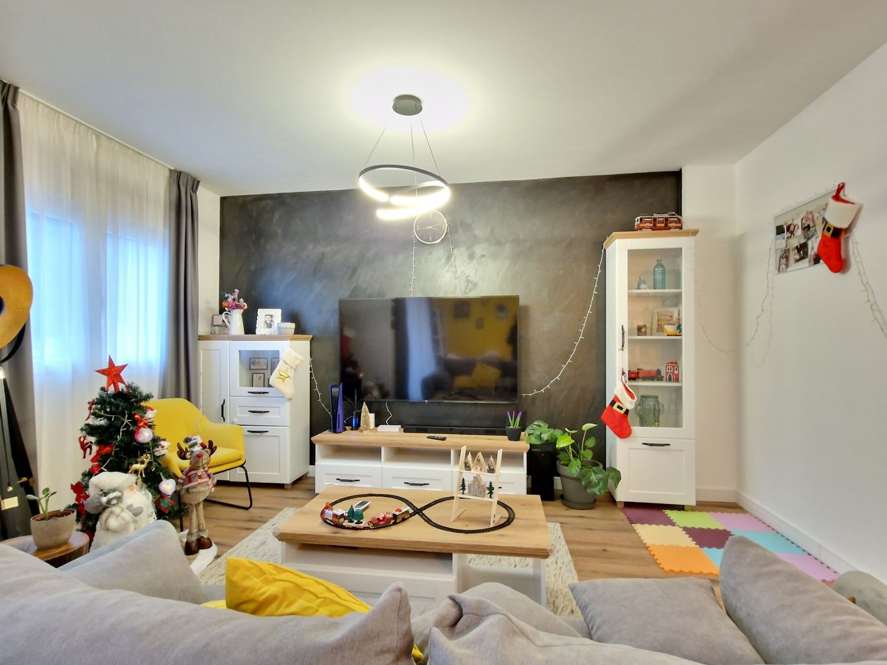 Luksuzan trosoban penthouse 105m2 plus 220m2 terasa sa panoramskim pogledom na more i grad, - Amfora Real Estate