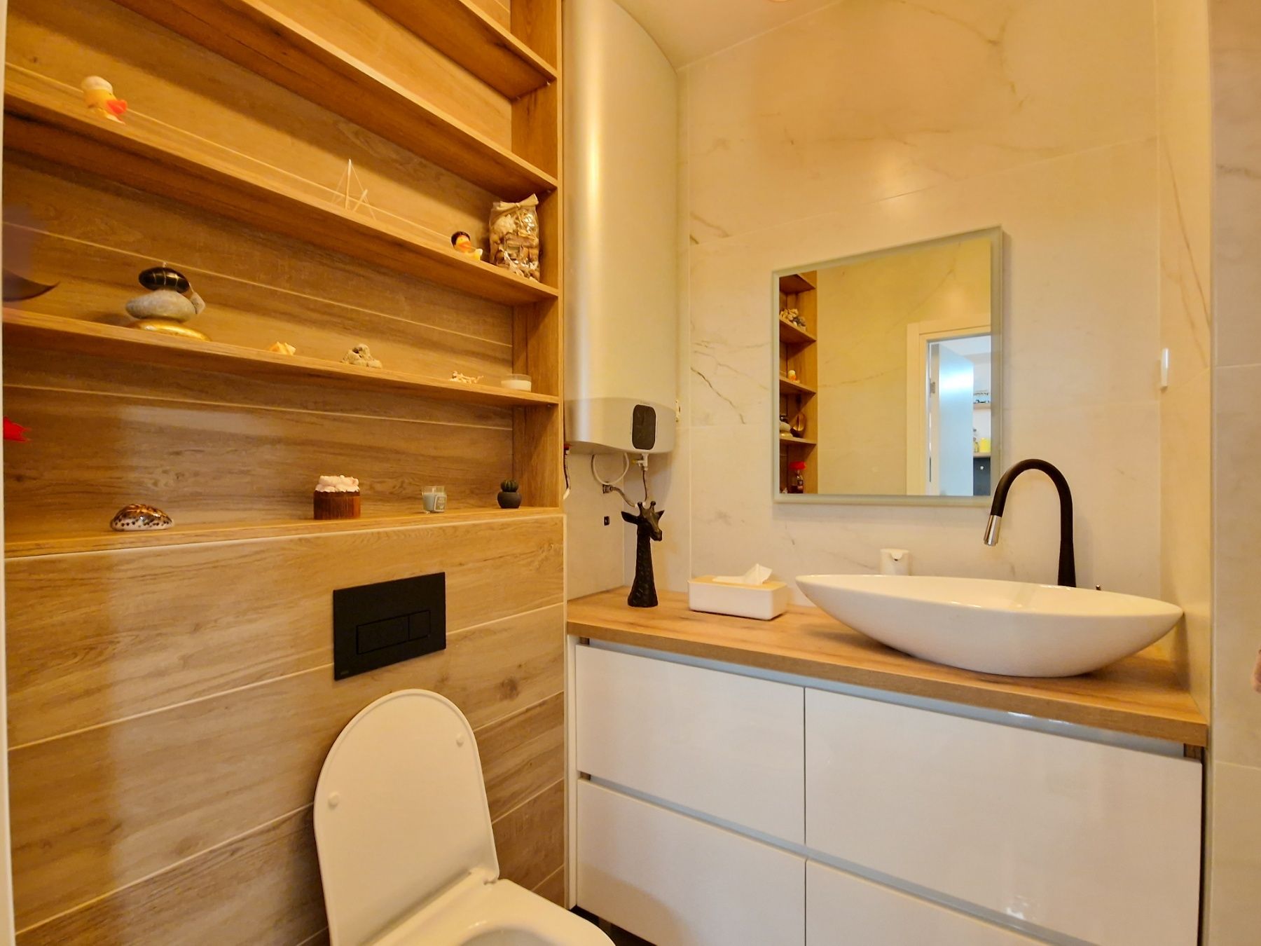 Luksuzan trosoban penthouse 105m2 plus 220m2 terasa sa panoramskim pogledom na more i grad, - Amfora Real Estate