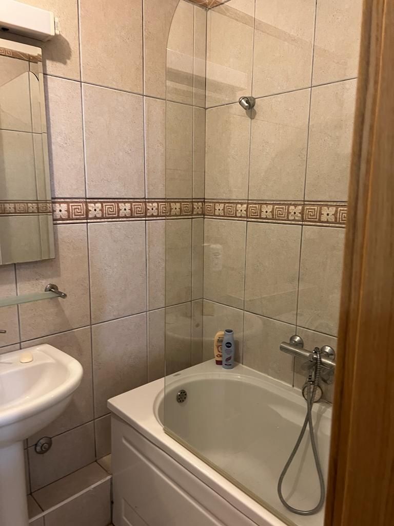 Trosoban namesten stan povrsine 100m2 na prvoj liniji od mora,Petrovac - Amfora Real Estate