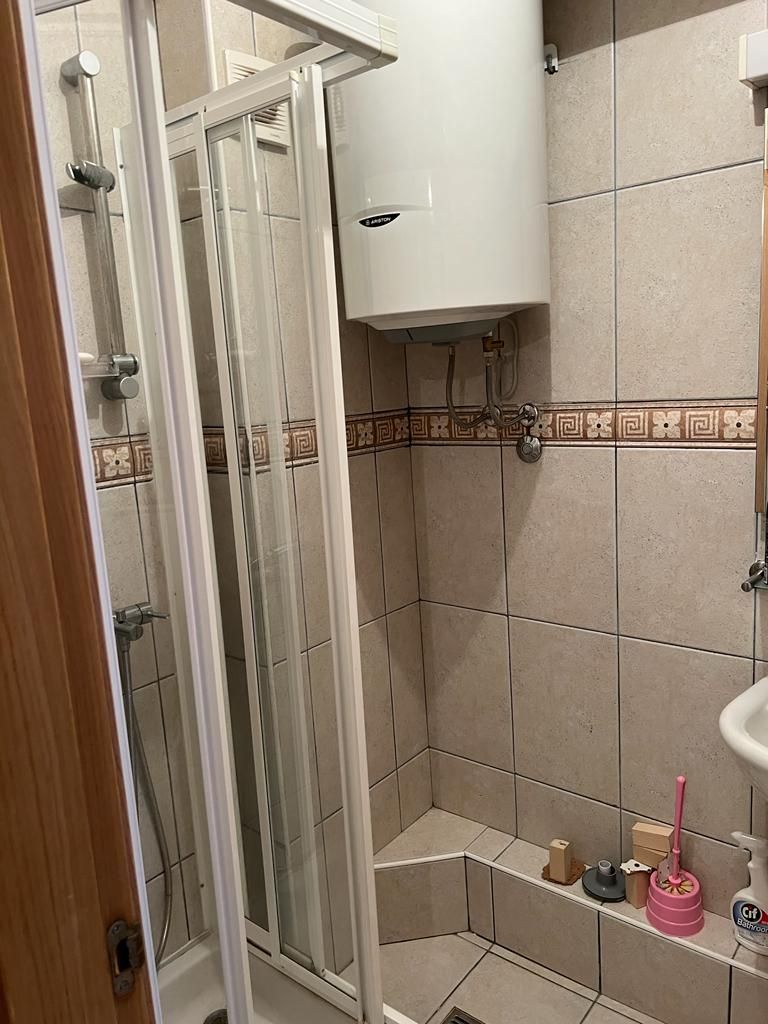 Trosoban namesten stan povrsine 100m2 na prvoj liniji od mora,Petrovac - Amfora Real Estate