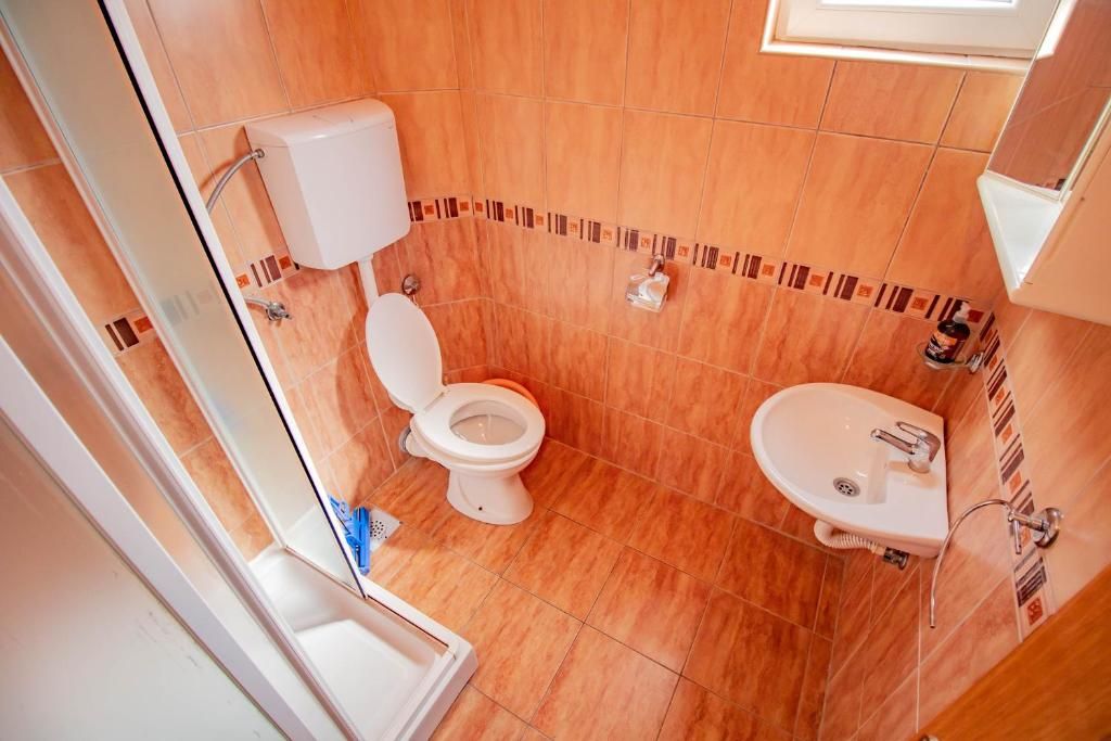 Trosprata kuća 340m2 sa panoramskim pogledom na more,Dobre vode (Veliki pesak),opština Bar. - Amfora Real Estate