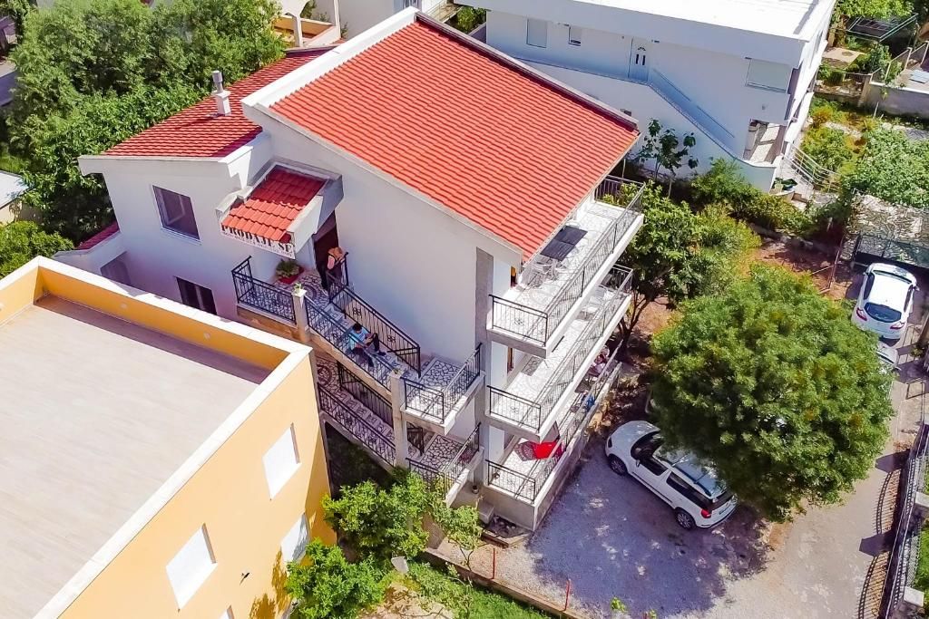 Trosprata kuća 340m2 sa panoramskim pogledom na more,Dobre vode (Veliki pesak),opština Bar. - Amfora Real Estate