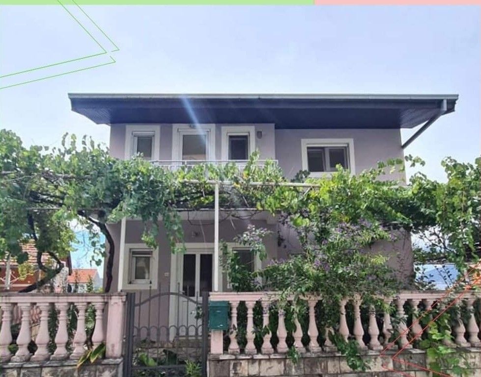 Trospratna kuća 180m2 sa panoramskim pogledom na more,Kava-Tivat. - Amfora Real Estate