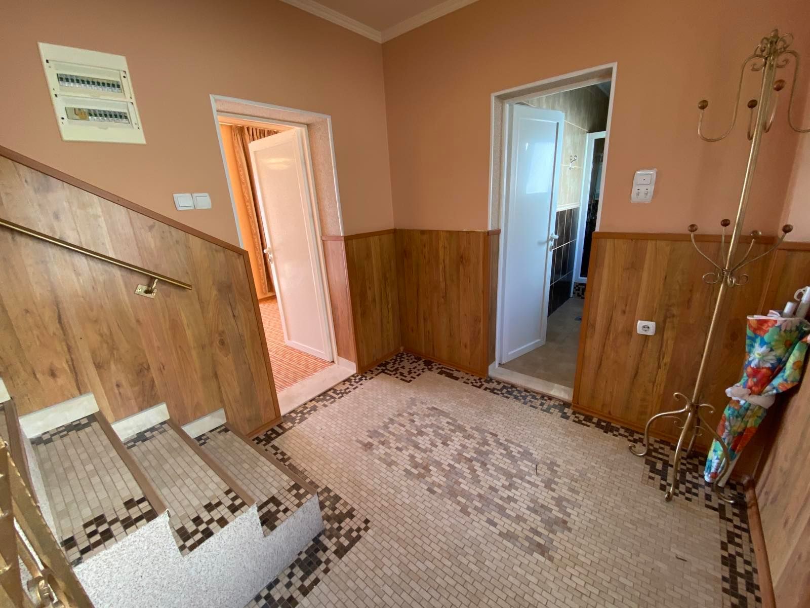 Trospratna kuća 180m2 sa panoramskim pogledom na more,Kava-Tivat. - Amfora Real Estate