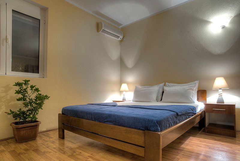 Prodaje se ugostiteljsko-turistički kompleks sa restoranom,Buljarica,opština Budva. - Amfora Real Estate