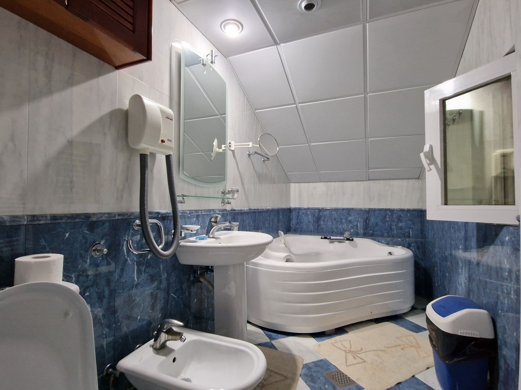 Dupleks trosoban stan 100m2 sa fantastičnim pogledom na more,Sveti Stefan (NA DUZI VREMENSKI PERIOD) - Amfora Real Estate