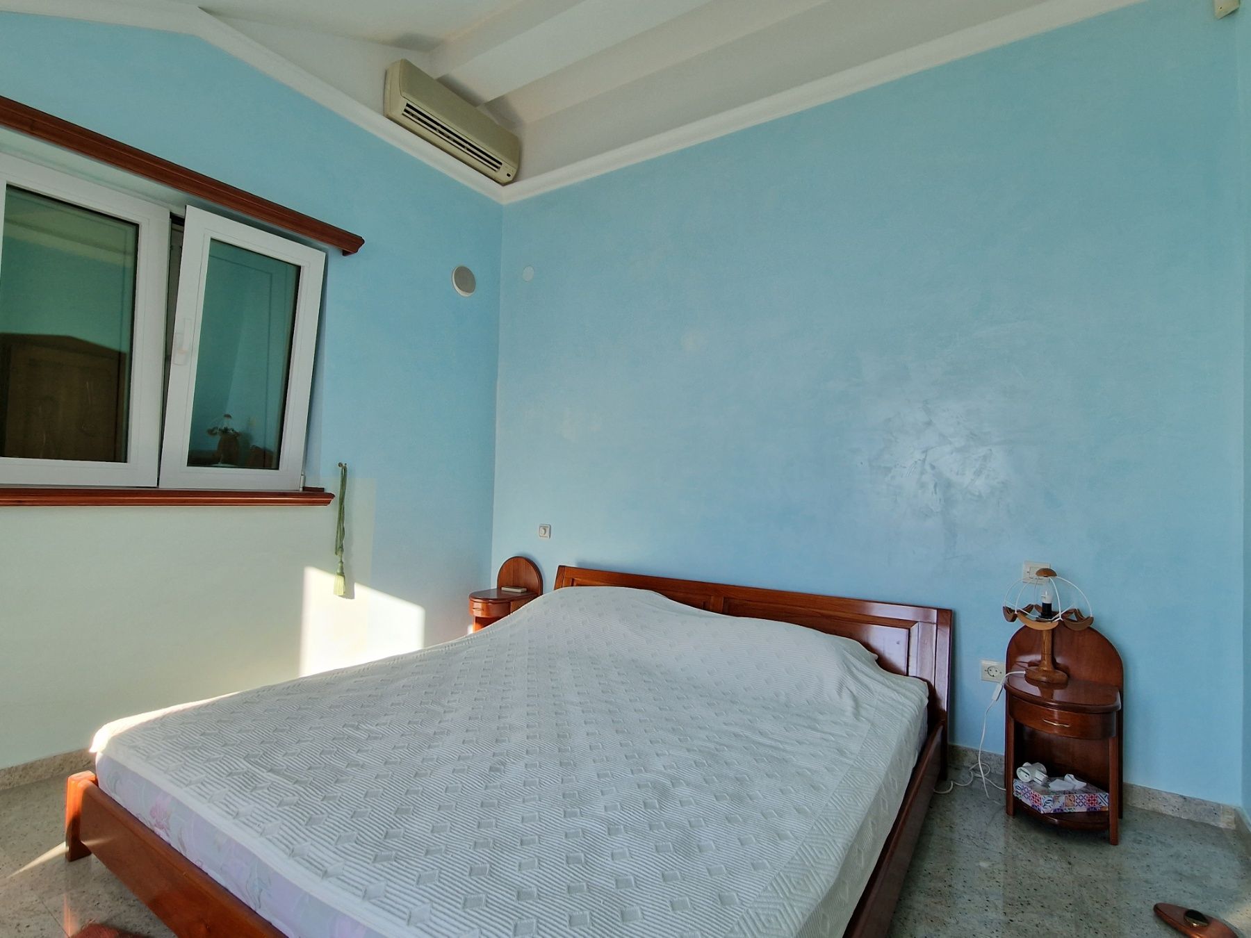 Dupleks trosoban stan 100m2 sa fantastičnim pogledom na more,Sveti Stefan (NA DUZI VREMENSKI PERIOD) - Amfora Real Estate