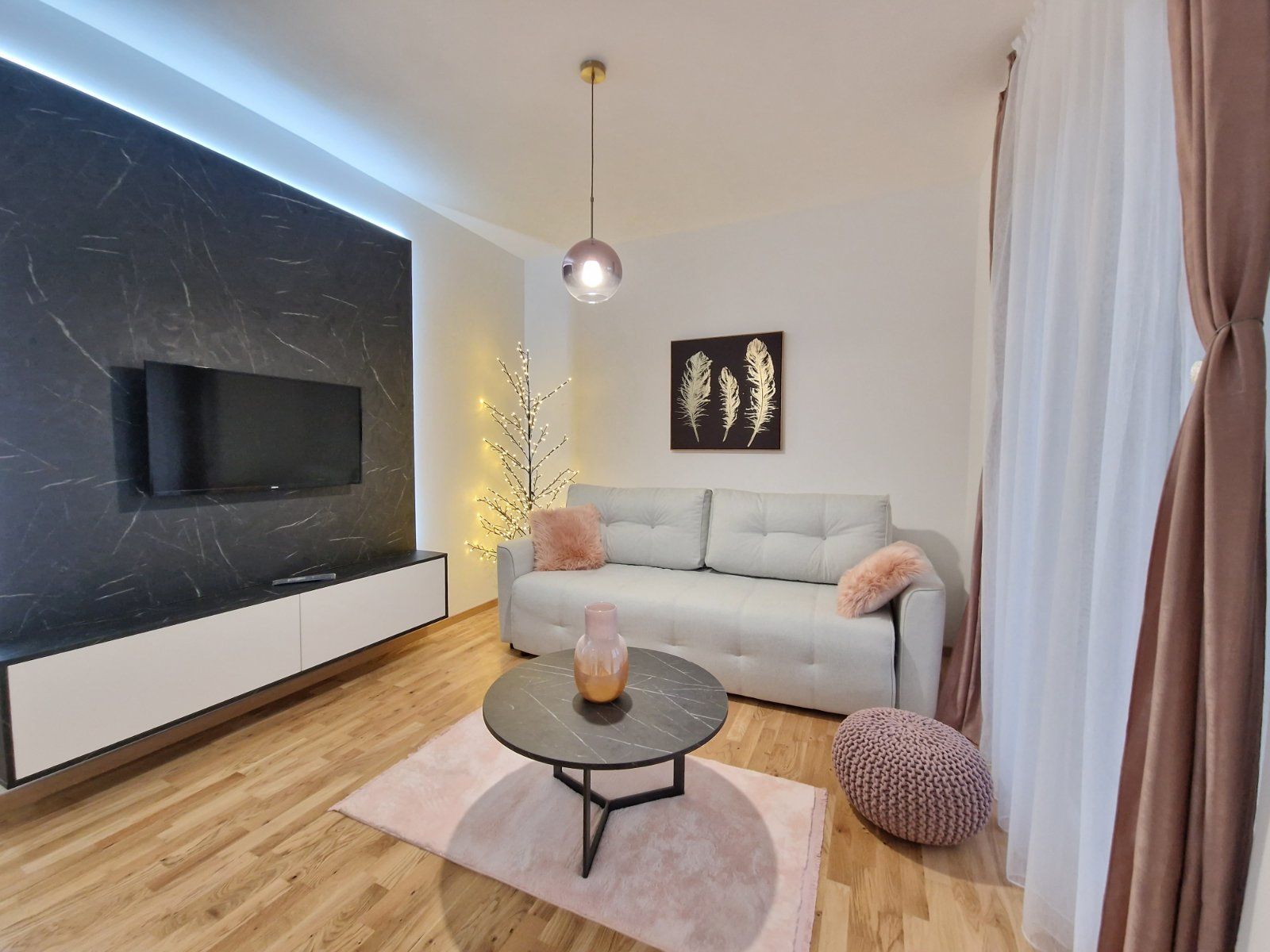 Moderno opremljen dvosoban stan 48m2 u novoj stambenoj zgradi sa fantastičnim pogledom na more,Becici (NA DUZI PERIOD,DOSTUPAN OD 01.09) - Amfora Real Estate