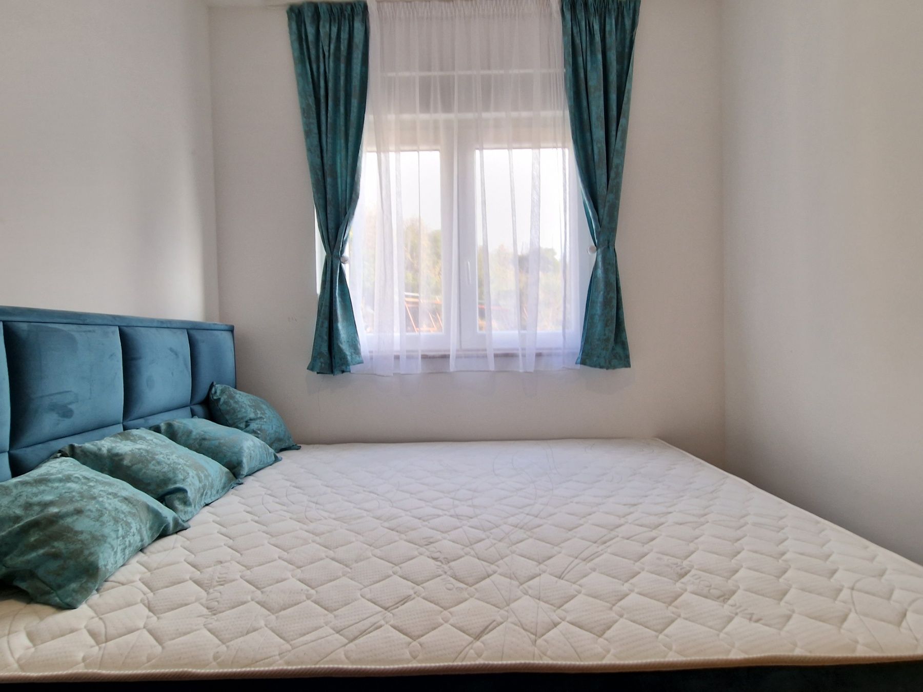 Moderno opremljen dvosoban stan 48m2 u novoj stambenoj zgradi sa fantastičnim pogledom na more,Becici (NA DUZI PERIOD,DOSTUPAN OD 01.09) - Amfora Real Estate