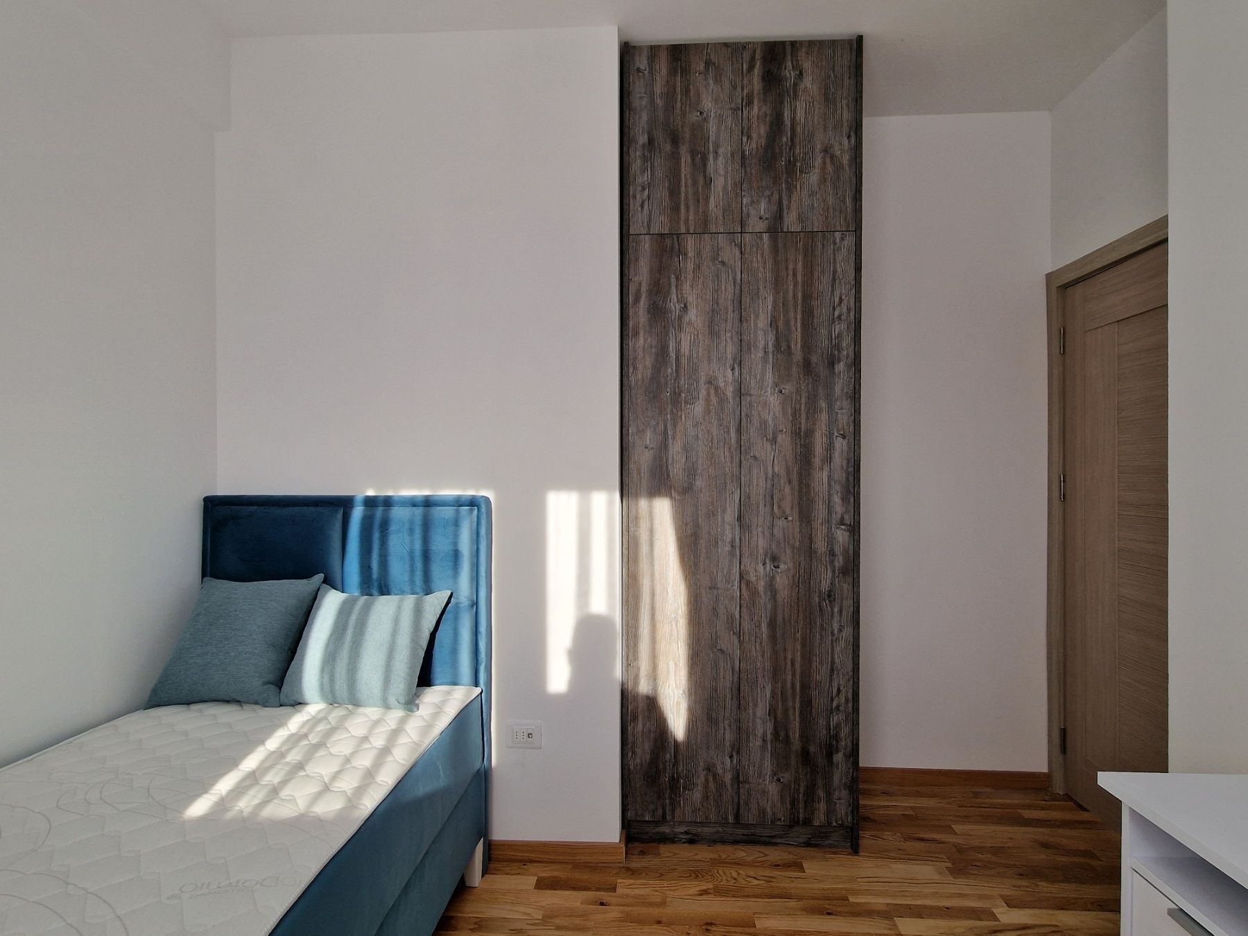 Moderno opremljen dvosoban stan 48m2 u novoj stambenoj zgradi sa fantastičnim pogledom na more,Becici (NA DUZI PERIOD,DOSTUPAN OD 01.09) - Amfora Real Estate