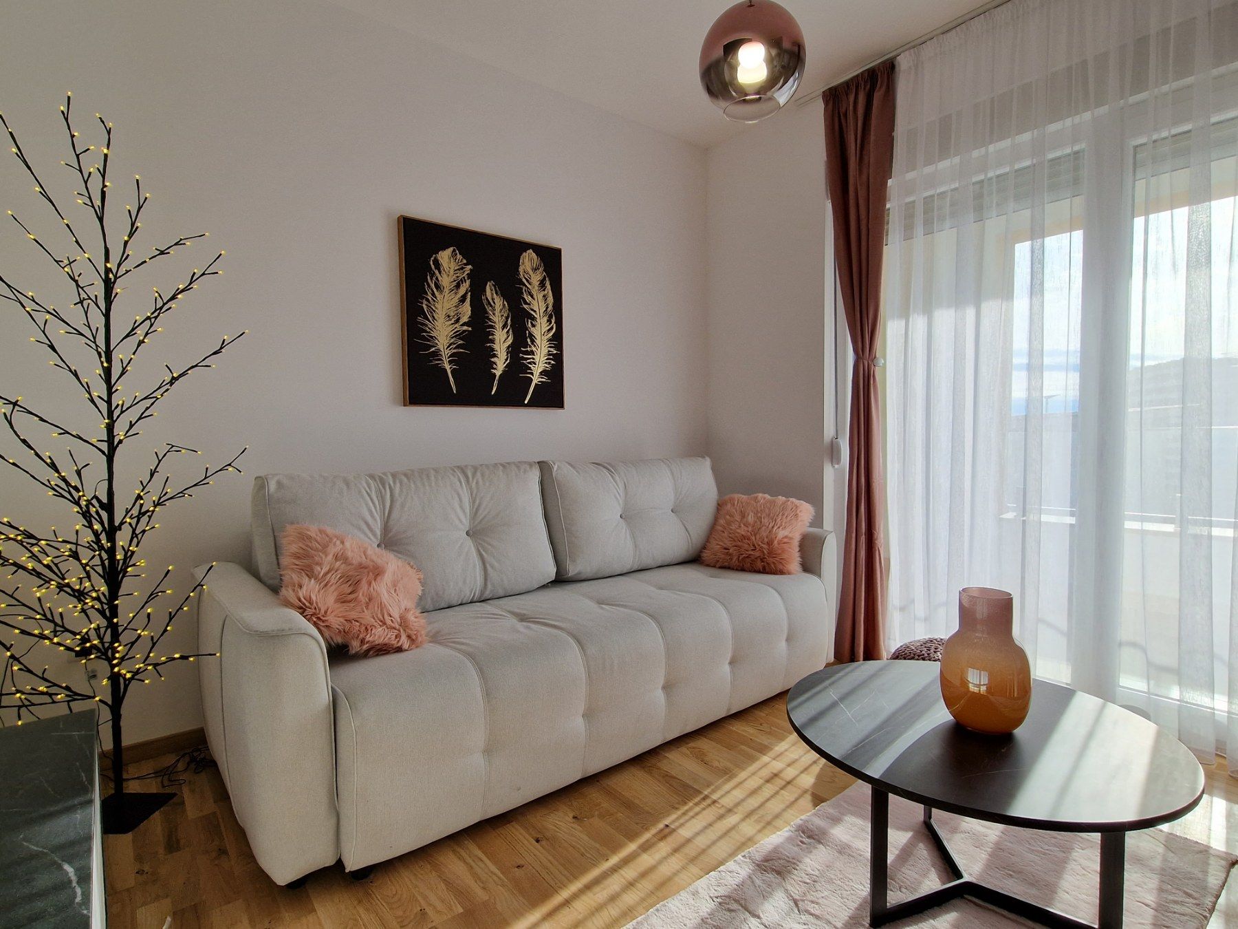 Moderno opremljen dvosoban stan 48m2 u novoj stambenoj zgradi sa fantastičnim pogledom na more,Becici (NA DUZI PERIOD,DOSTUPAN OD 01.09) - Amfora Real Estate