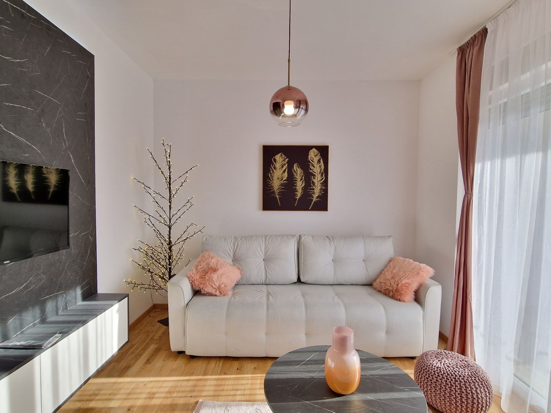 Moderno opremljen dvosoban stan 48m2 u novoj stambenoj zgradi sa fantastičnim pogledom na more,Becici (NA DUZI PERIOD,DOSTUPAN OD 01.09) - Amfora Real Estate