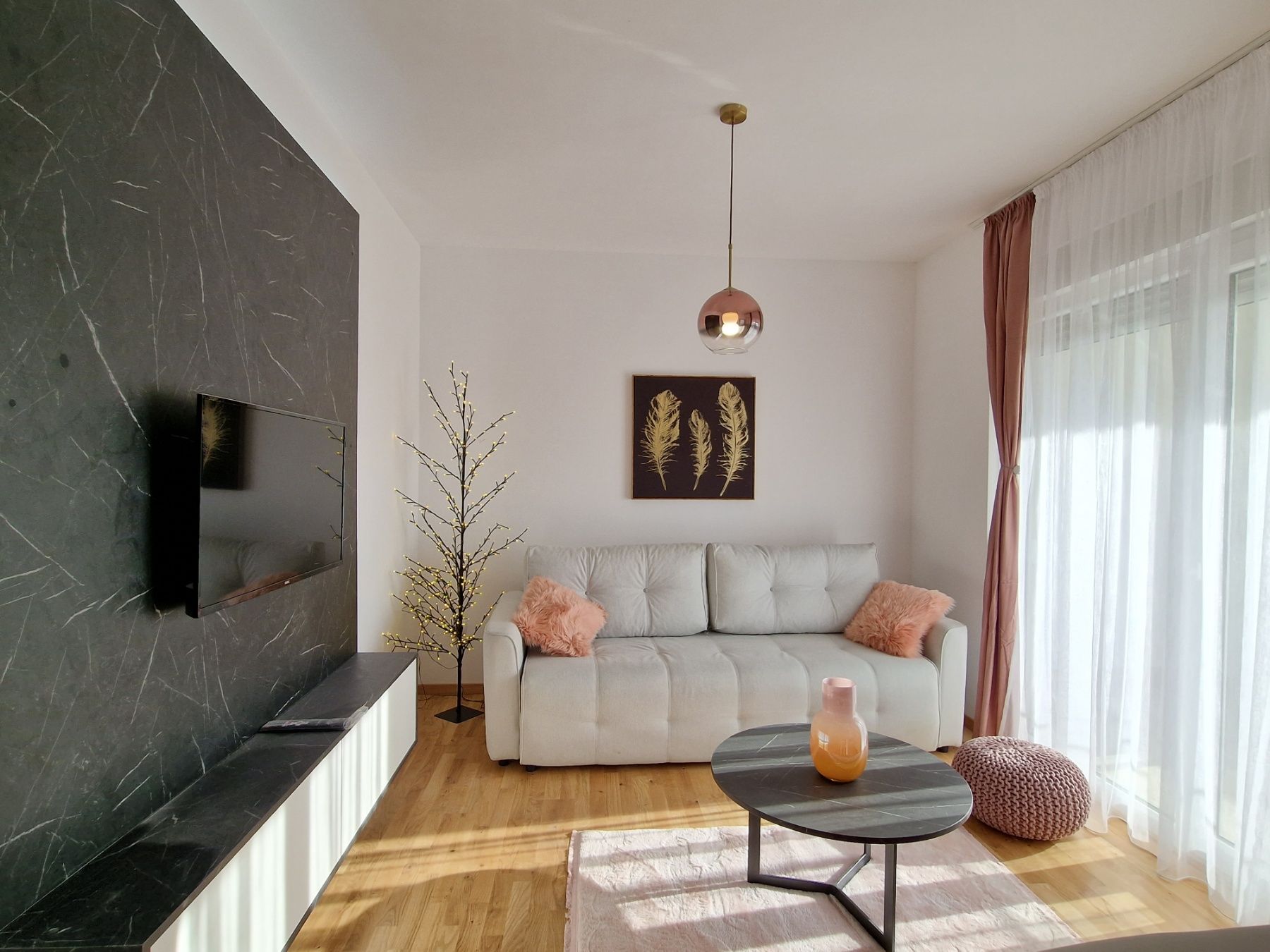 Moderno opremljen dvosoban stan 48m2 u novoj stambenoj zgradi sa fantastičnim pogledom na more,Becici (NA DUZI PERIOD,DOSTUPAN OD 01.09) - Amfora Real Estate