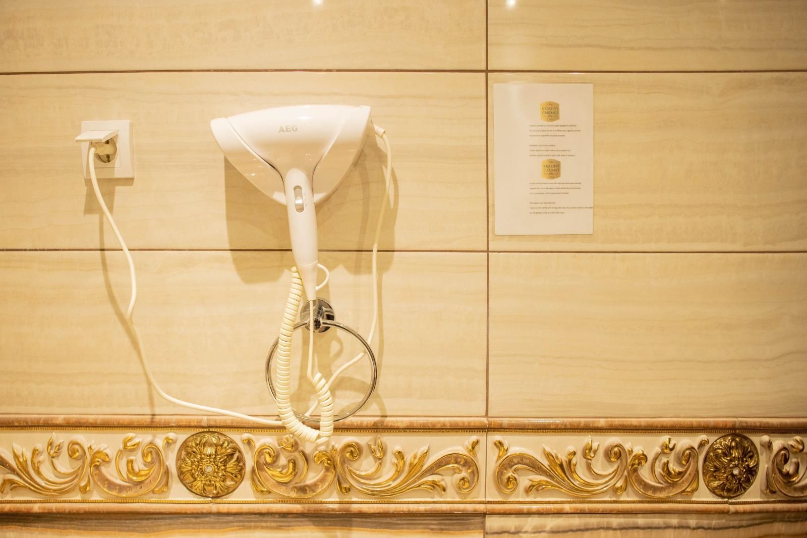 Lux dvosoban apartman u hotelsko apartmanskom kompleksu Kraljevi čardaci Spa-KOPAONIK - Amfora Real Estate