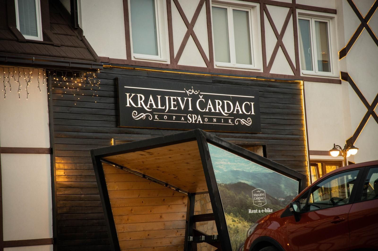 Lux dvosoban apartman u hotelsko apartmanskom kompleksu Kraljevi čardaci Spa-KOPAONIK - Amfora Real Estate