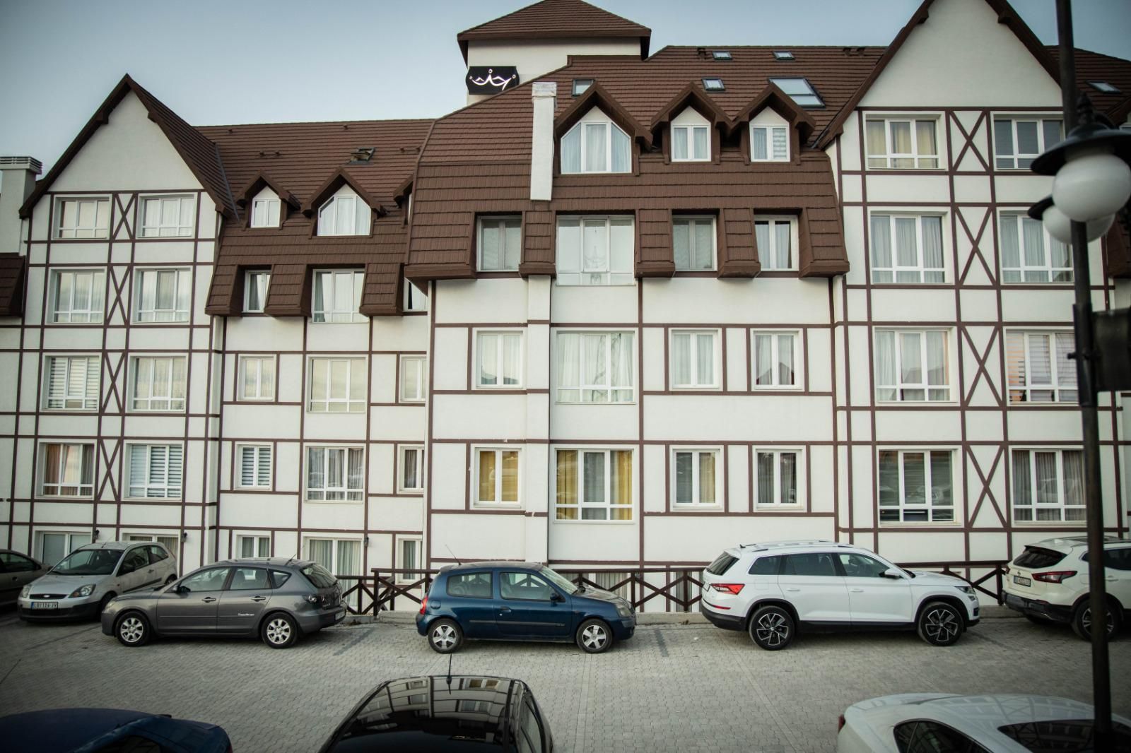 Lux dvosoban apartman u hotelsko apartmanskom kompleksu Kraljevi čardaci Spa-KOPAONIK - Amfora Real Estate