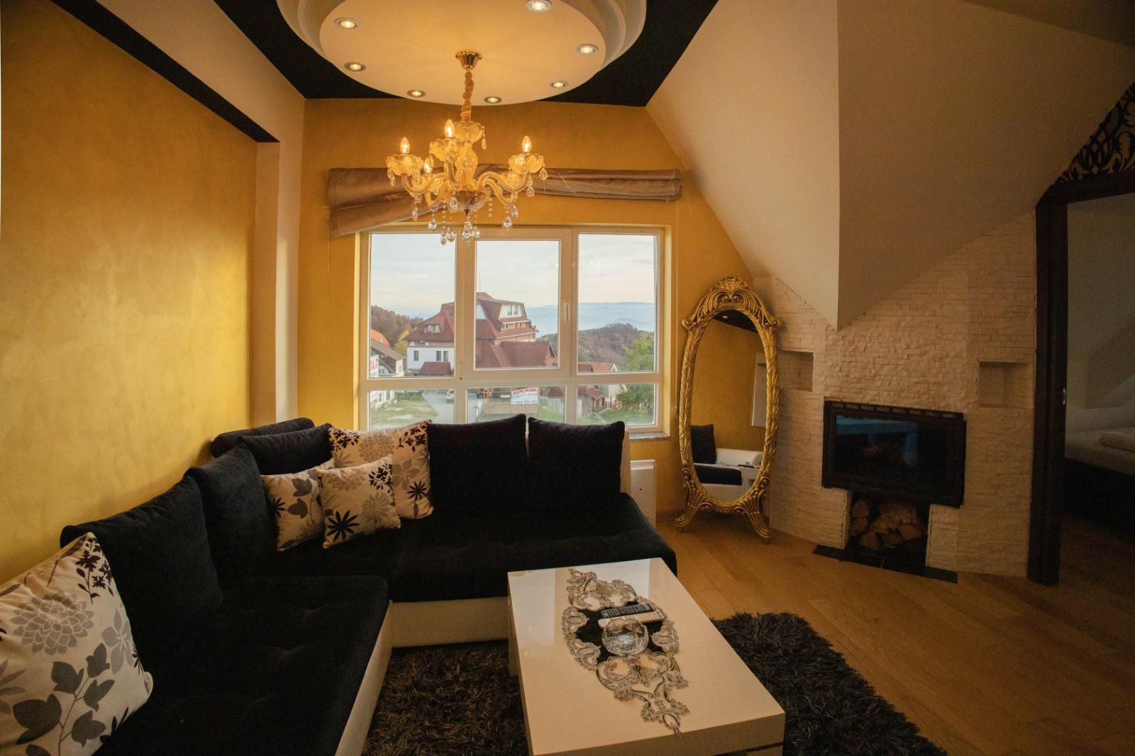 Lux dvosoban apartman u hotelsko apartmanskom kompleksu Kraljevi čardaci Spa-KOPAONIK - Amfora Real Estate