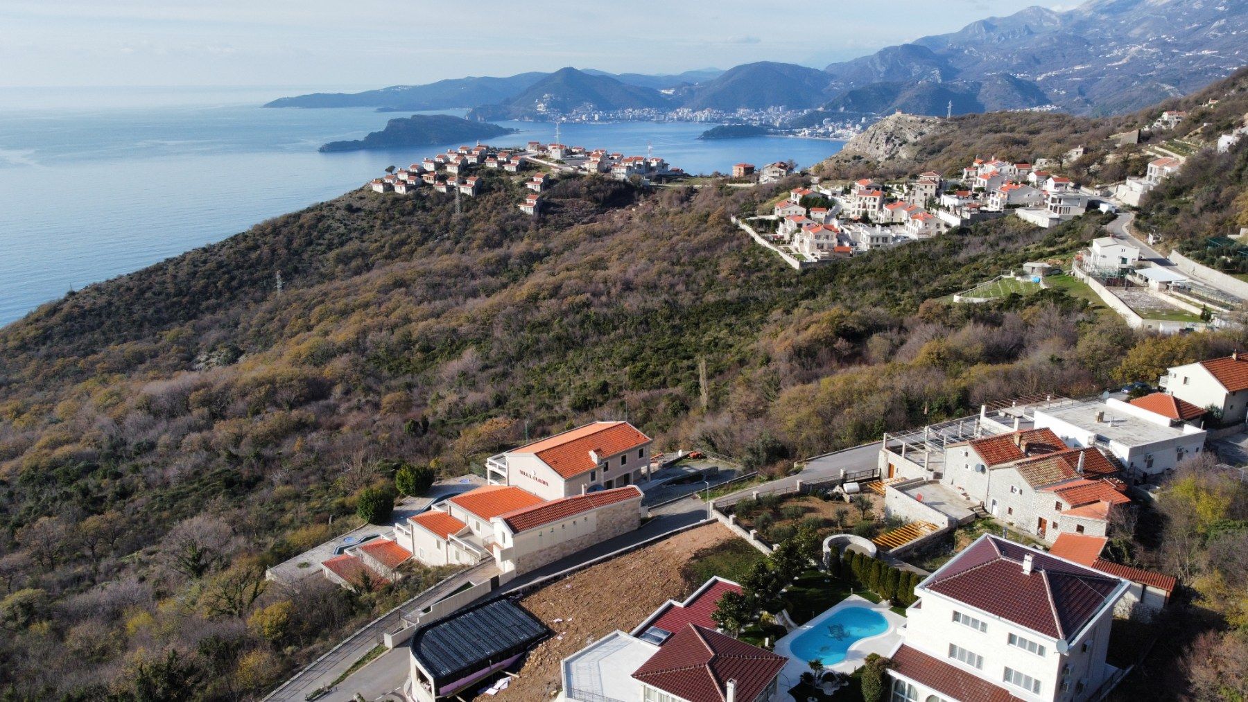 Urbanizovano zemljište u Blizikućama sa panoramskim pogledom na more i Budvansku rivijeru. - Amfora Real Estate
