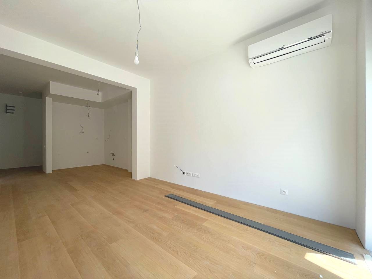 amforaproperty.com/Jednosoban stan 54m2+10m2 GRATIS zelene terase,u novom kompleksu sa bazenom, SPA i pogledom na more - BECICI