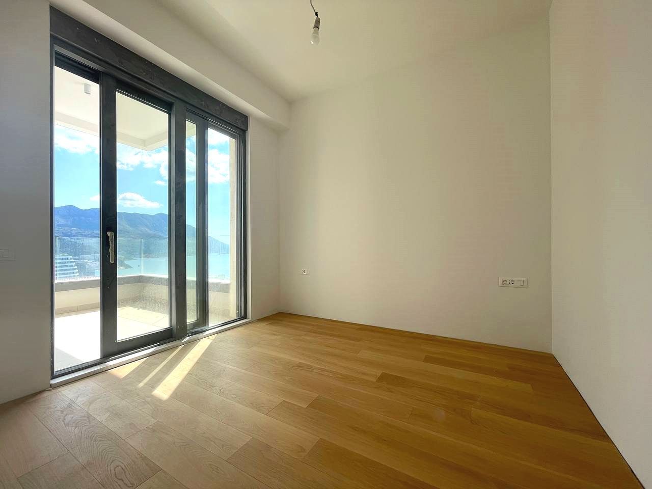 amforaproperty.com/Jednosoban stan 40m2+1m2 GRATIS zelene terase,u novom kompleksu sa bazenom, SPA i pogledom na more - BECICI