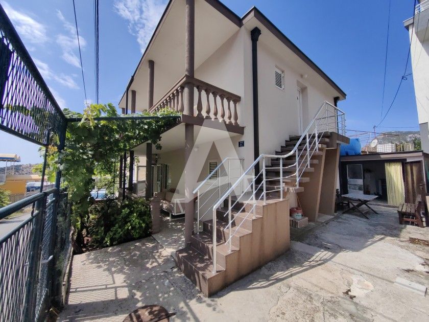 amforaproperty.com/Prodaje se kuća površine 175m2 u Sutomoru.