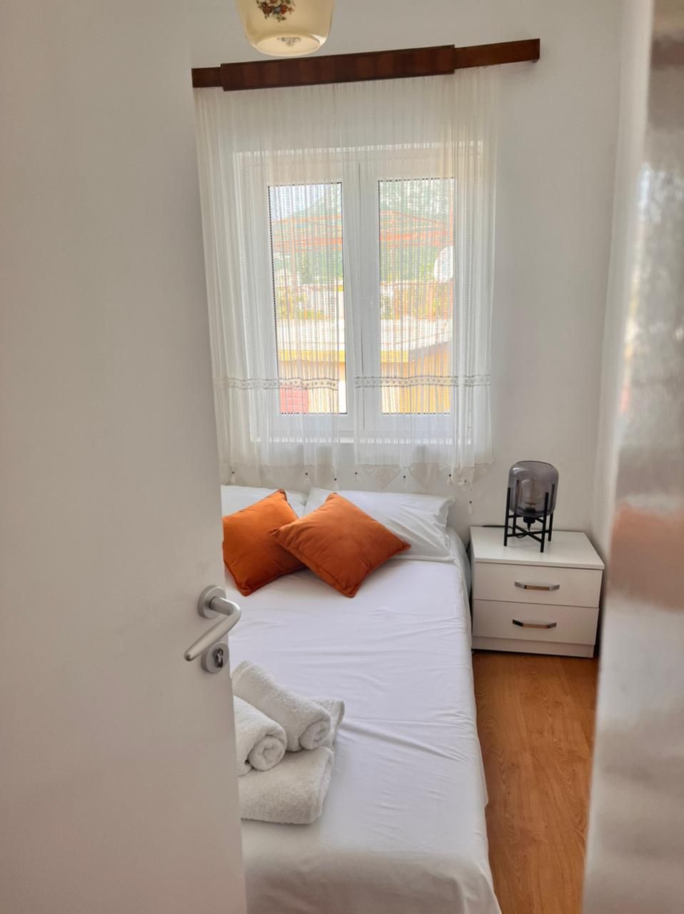 Prodaje se kuća površine 175m2 u Sutomoru. - Amfora Real Estate