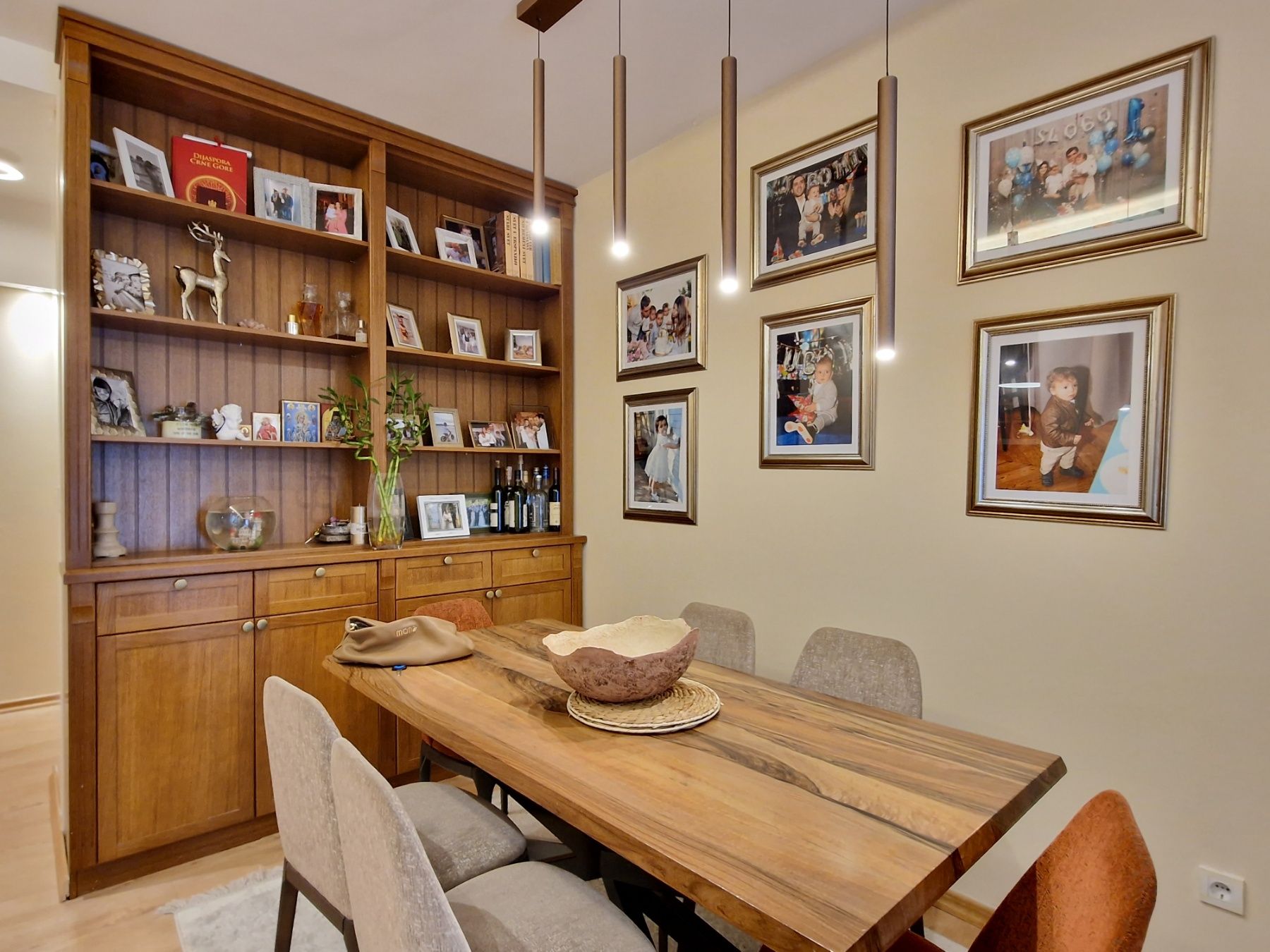 Trosoban moderno opremljen stan ,u novom kompleksu The Old Bakery u Budvi. - Amfora Real Estate