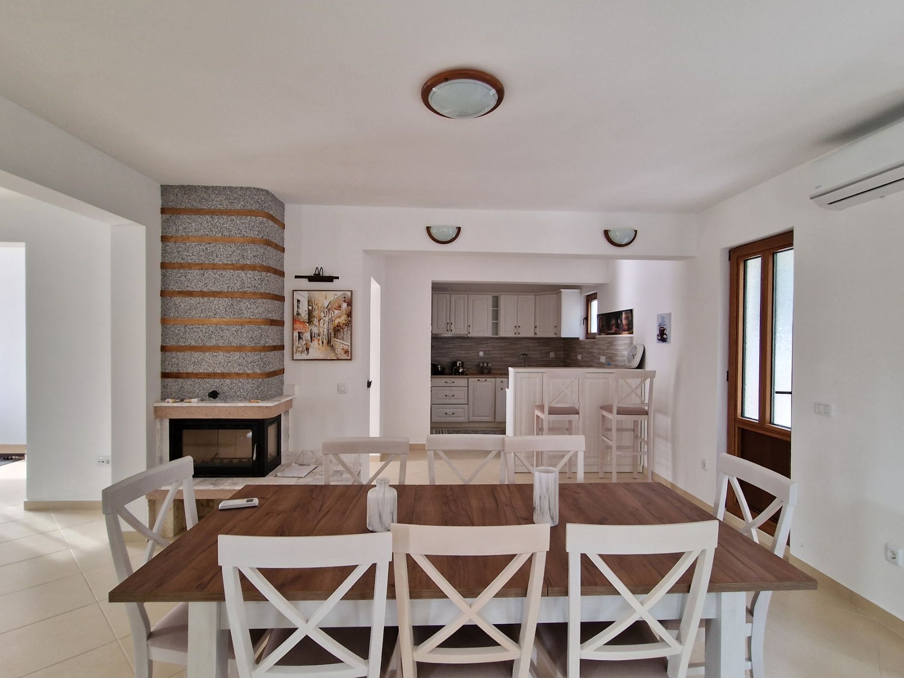 Prodaja-Ekskluzivna vila 364m2 sa bazenom i panoramskim pogledom,u naselju Carsko selo iznad ostrva Sveti Stefan (Budvanska rivijera) - Amfora Real Estate