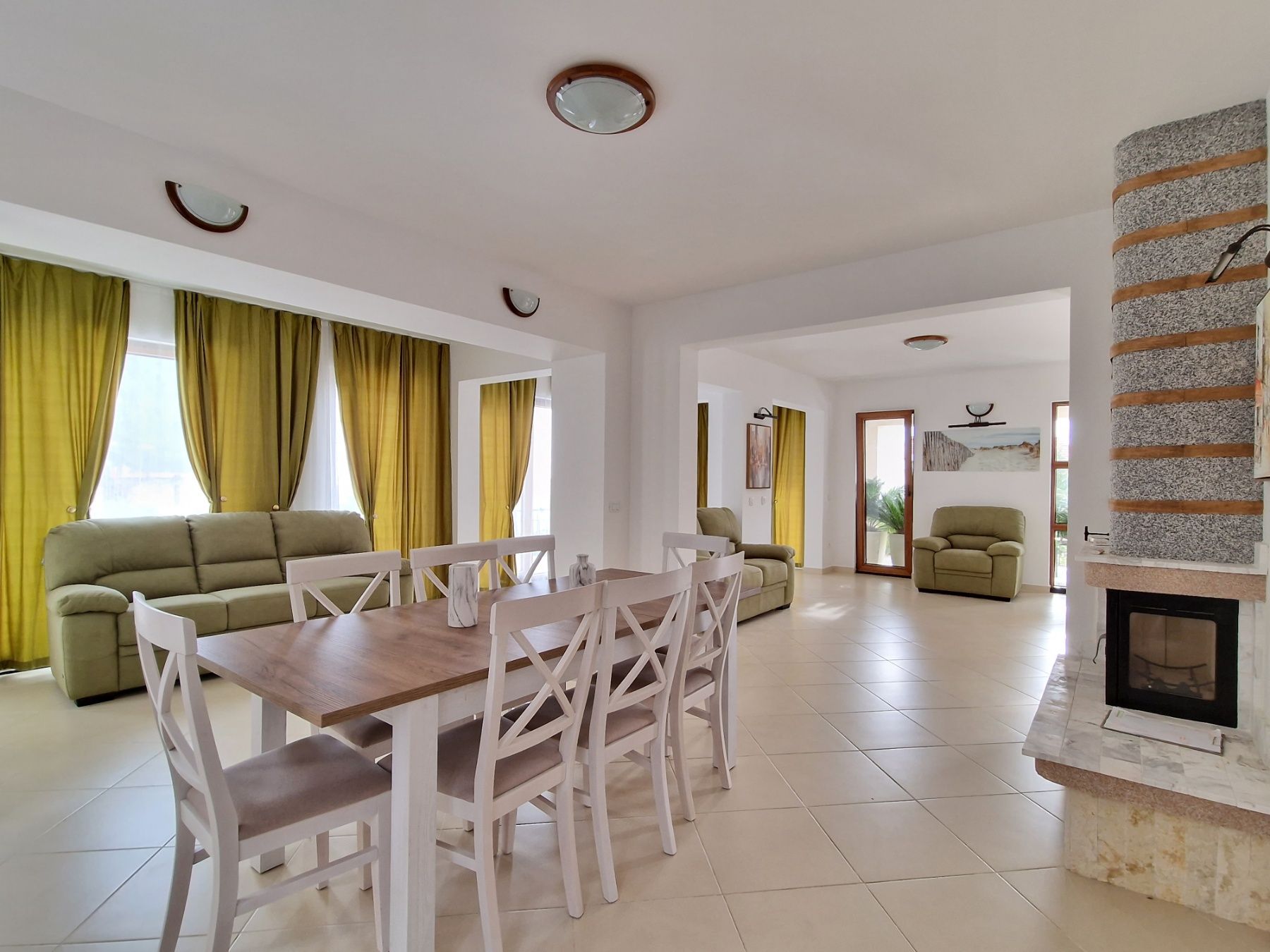 Prodaja-Ekskluzivna vila 364m2 sa bazenom i panoramskim pogledom,u naselju Carsko selo iznad ostrva Sveti Stefan (Budvanska rivijera) - Amfora Real Estate