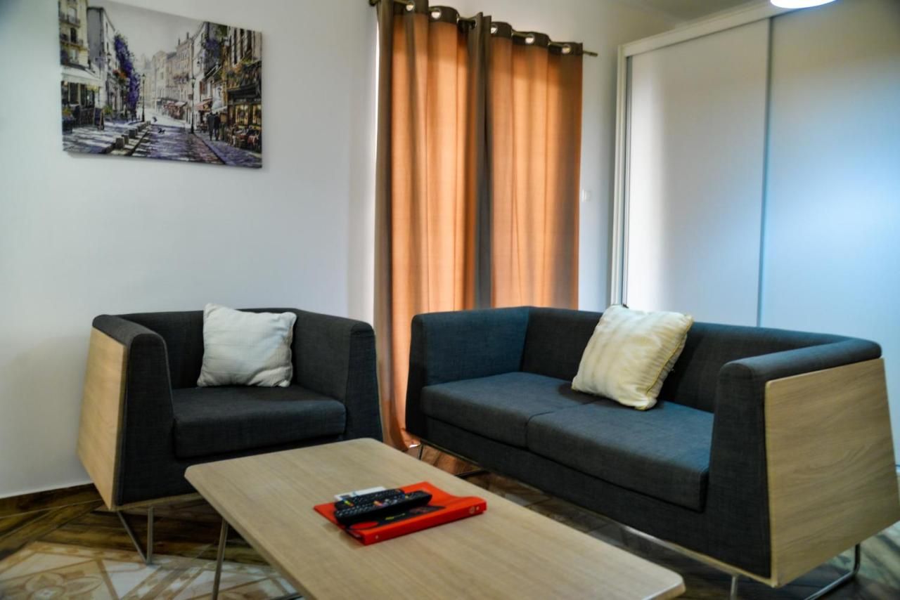 Hotel 550m2 na samo 50 metara od mora i 100 metara od istorijskog centra grada,Kotor. - Amfora Real Estate